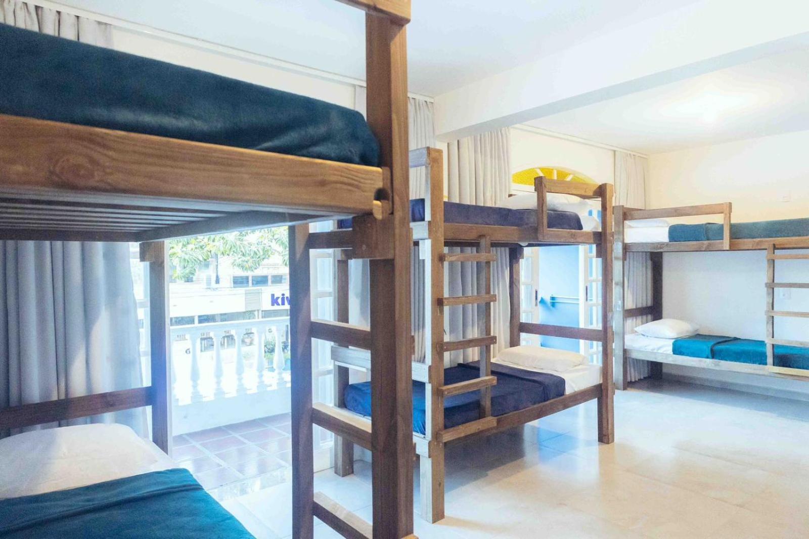 Sea Wolf Hostel - Lagoa Da Conceicao Florianópolis Buitenkant foto
